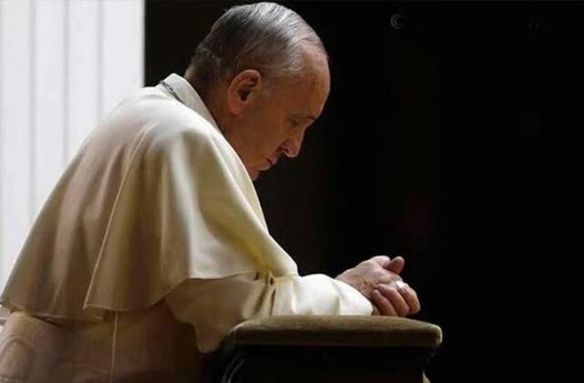 Oração da noite que o Papa Francisco reza