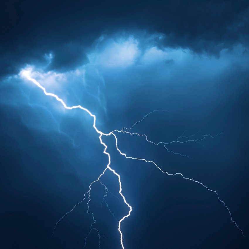 Acalme-se durante tempestades com a simpatia de Santa Bárbara.